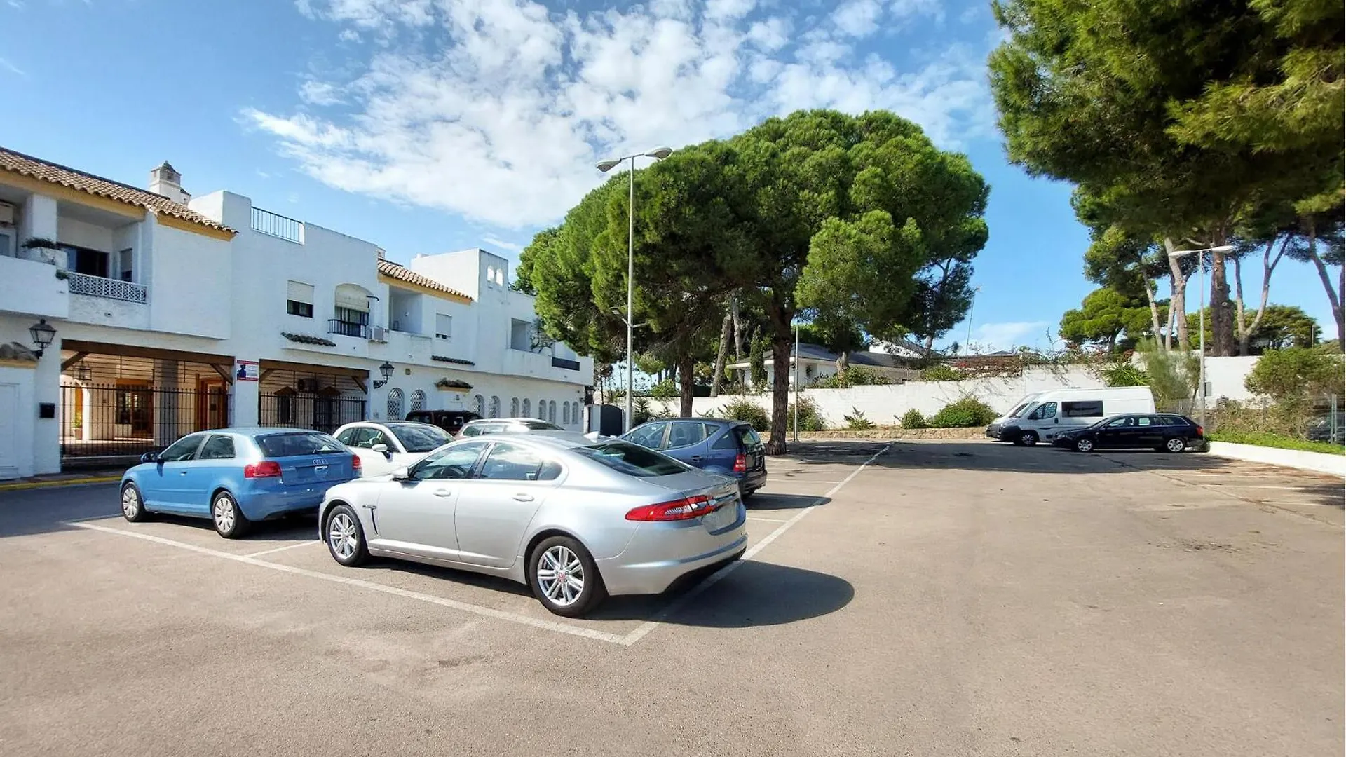Pet Friendly Apartment In El Puerto De Santa Mar With Kitchen El Puerto de Santa Maria