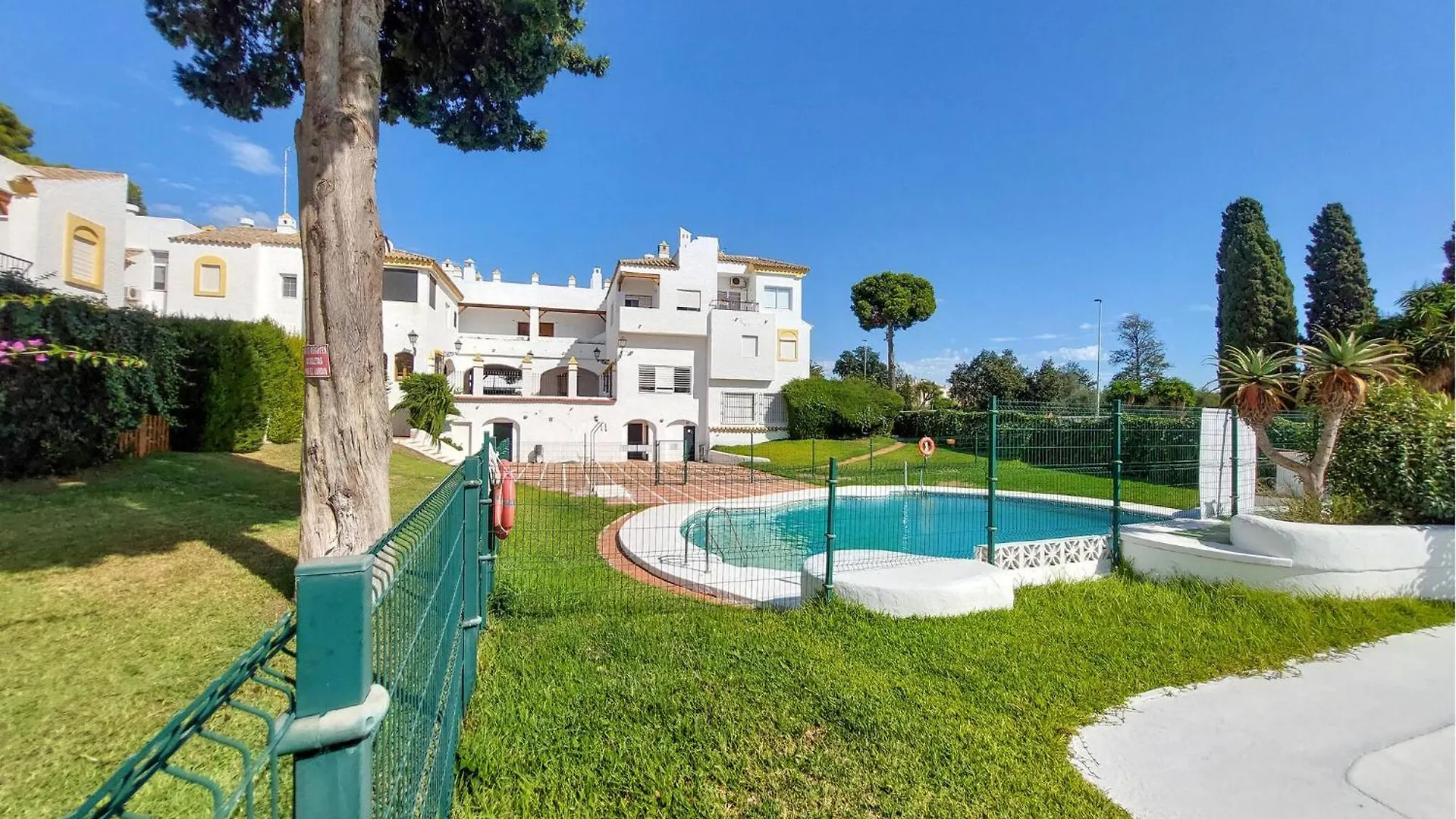 Pet Friendly Apartment In El Puerto De Santa Mar With Kitchen El Puerto de Santa Maria